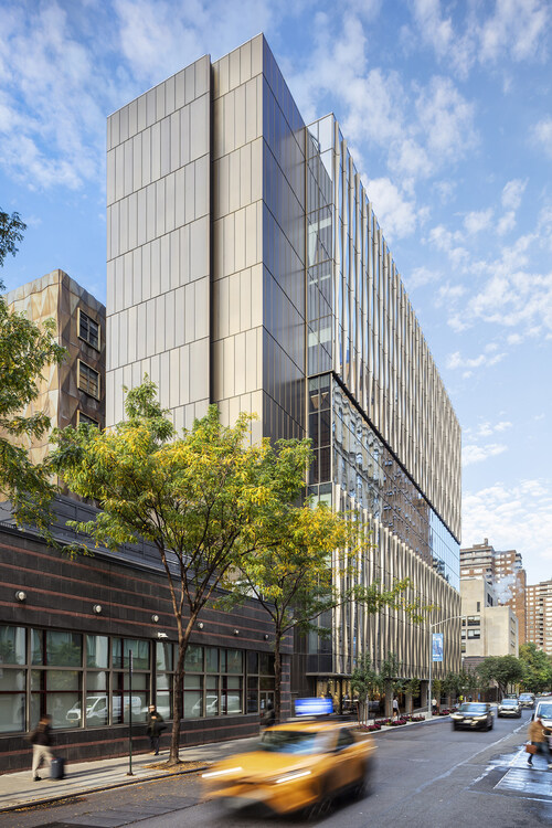 Fashion Institute Opens New Academic Building